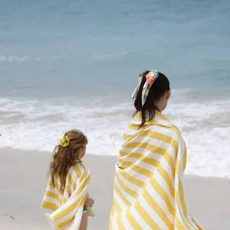 Seabreeze Retreat With Pool & Garden 아파트 세인트폴스베이