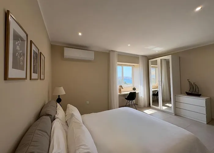 Seabreeze Retreat With Pool & Garden Lägenhet St. Paul's Bay