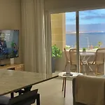 Apartamento Seabreeze Retreat With Pool & Garden *