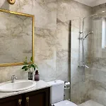 Apartamento Seabreeze Retreat With Pool & Garden *