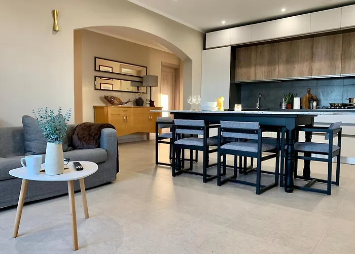 Seabreeze Retreat With Pool & Garden Σεντ Πόλς Μπέι