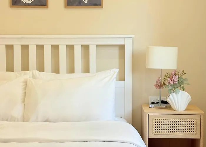 Lejlighed Seabreeze Retreat With Pool & Garden *